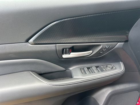 New 2026 Toyota Grand Highlander AWD Hybrid image 10