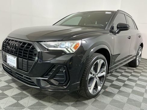Used 2021 Audi Q3 2.0T Premium Plus w/ Premium Plus Package image 2