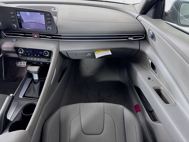 Certified 2025 Hyundai Elantra Sport FWD image 35