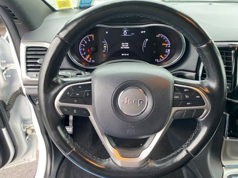 Used 2020 Jeep Grand Cherokee Limited image 10