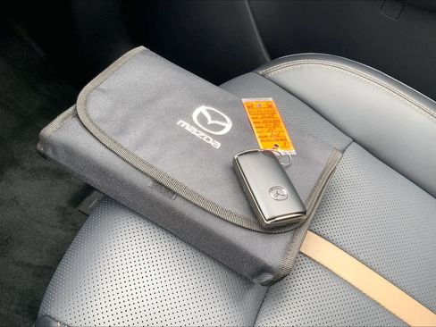 Used 2026 MAZDA CX-90 3.3 Turbo S w/ Premium Plus image 15