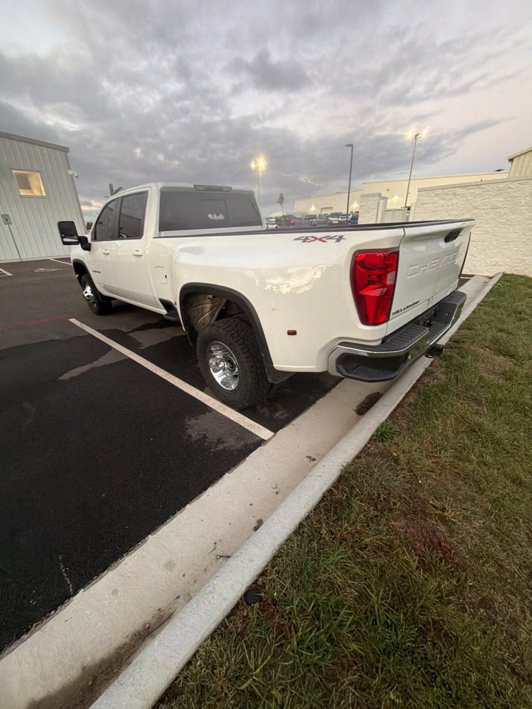 Used 2021 Chevrolet Silverado 3500 LT w/ All Star Edition AWD/4WD image 4