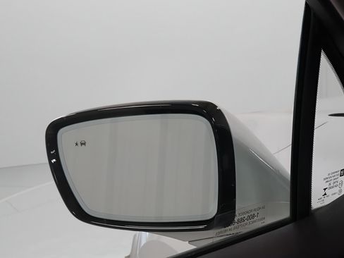 Used 2023 Buick Enclave Avenir w/ Trailering Package, 5000 lbs. AWD/4WD image 22