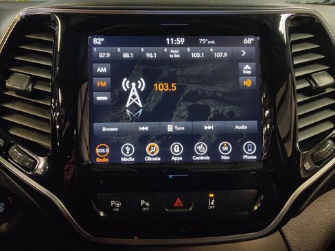 Used 2019 Jeep Cherokee Limited w/ Luxury Group image 25