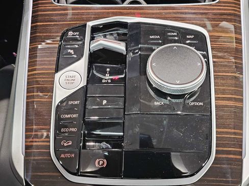 New 2026 BMW X5 xDrive40i w/ M Sport Package image 18