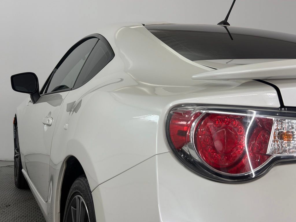 Used 2013 Scion FR-S RWD image 42