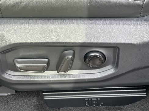 New 2026 Toyota Tundra Limited AWD/4WD image 28
