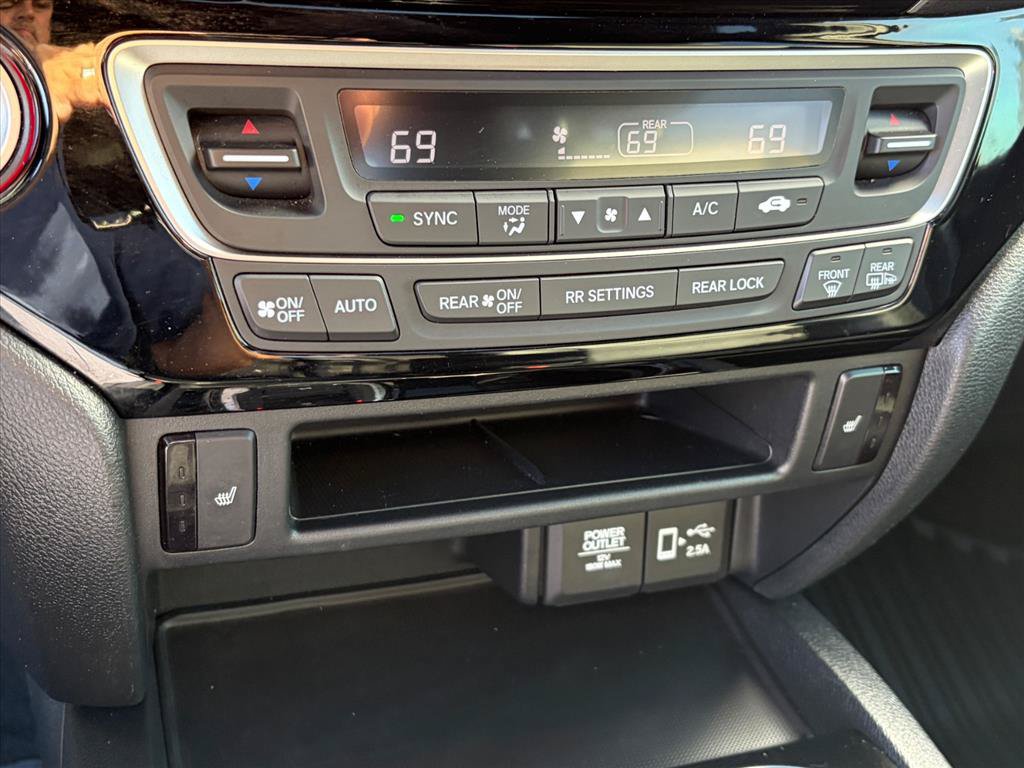 Used 2020 Honda Passport Touring image 14