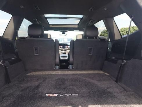 Used 2022 Cadillac XT6 Premium Luxury w/ Technology Package AWD/4WD image 26