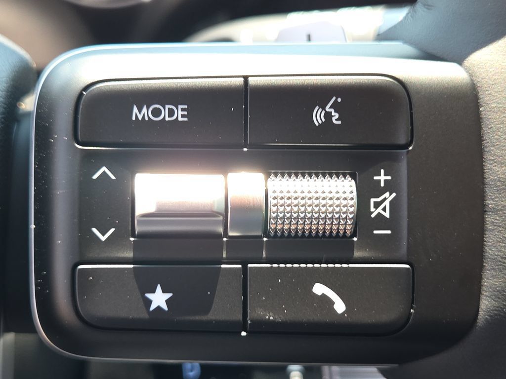 Used 2026 Hyundai Santa Fe SE FWD image 23