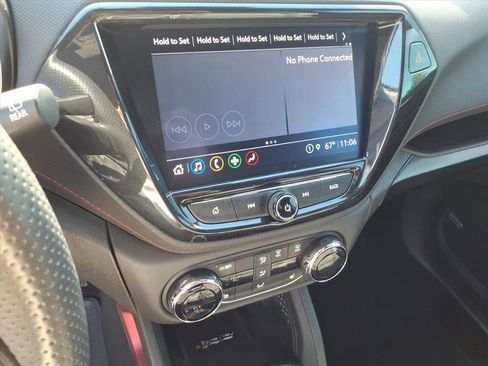 Used 2022 Chevrolet TrailBlazer RS w/ Sun and Liftgate Package image 29