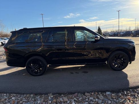 New 2026 Lincoln Navigator L Reserve w/ Jet Appearance Package image 6