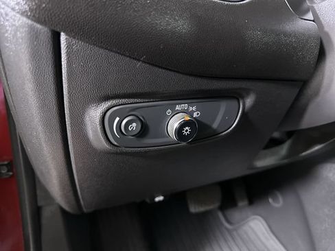 Used 2023 Chevrolet Equinox LT AWD/4WD image 18