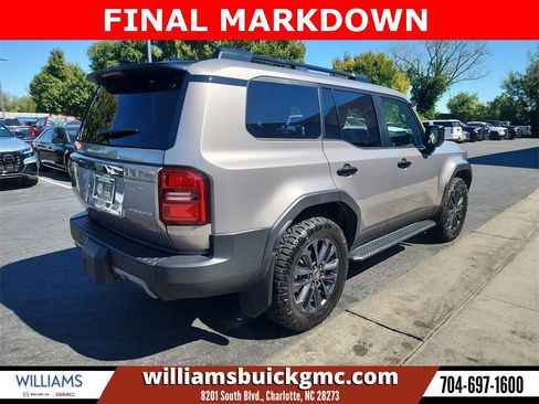 Used 2024 Toyota Land Cruiser image 8