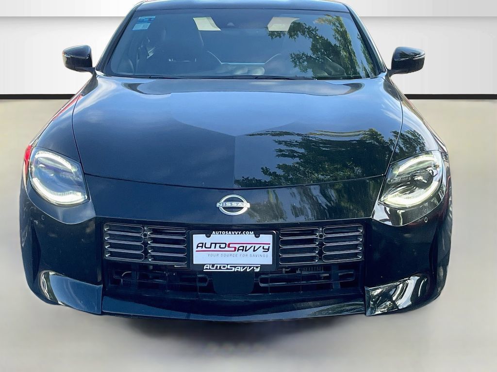 Used 2025 Nissan Z Performance w/ Floor Mat Package RWD image 2