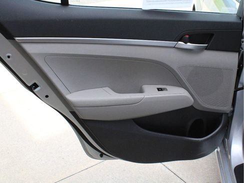 Used 2020 Hyundai Elantra SE w/ Cargo Package (C1) FWD image 29