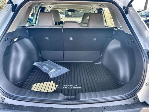 New 2026 Toyota Corolla Cross L image 32