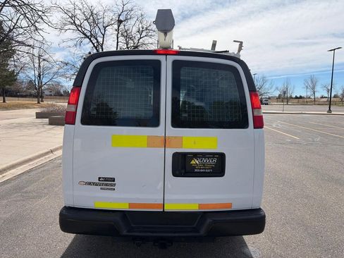 Used 2013 Chevrolet Express 2500 RWD image 7