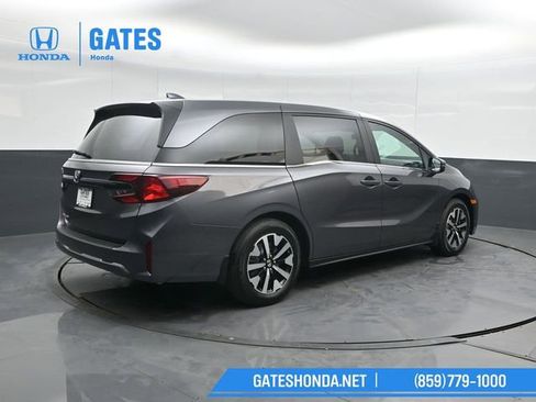 New 2026 Honda Odyssey EX-L image 2