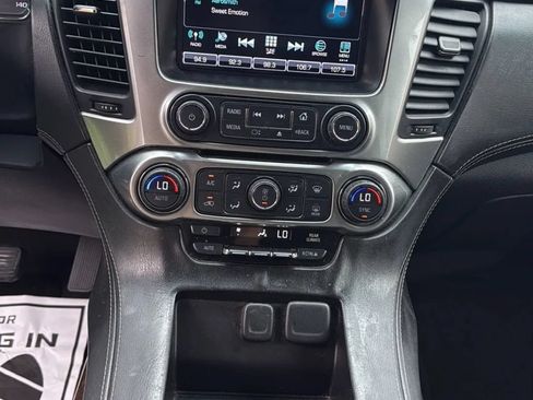 Used 2016 Chevrolet Suburban LS RWD image 18