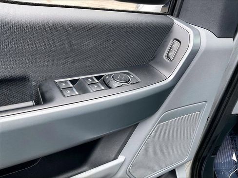 Used 2023 Ford F150 XLT image 35