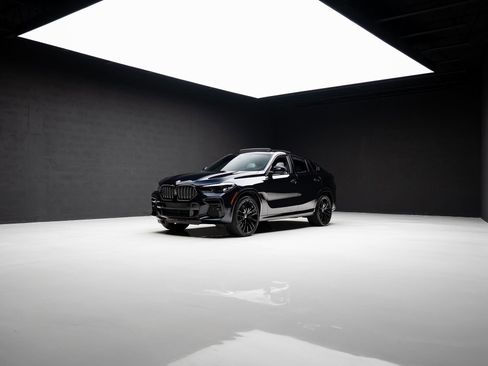 Used 2023 BMW X6 M50i w/ Parking Assistance Package AWD/4WD image 87