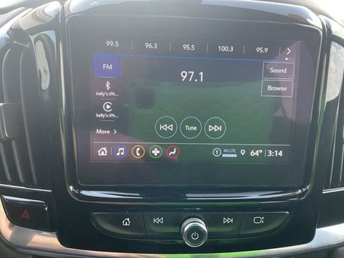 Used 2023 Chevrolet Traverse LT image 29