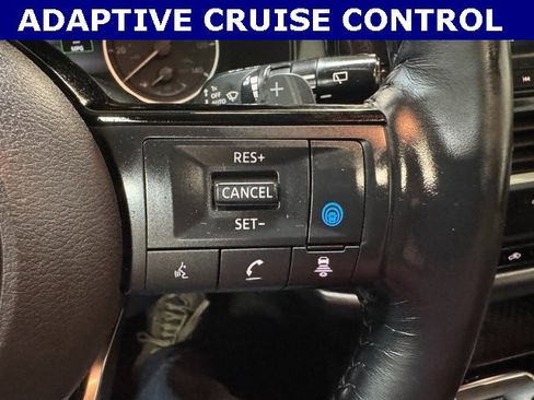 Used 2023 Nissan Pathfinder Platinum w/ Cargo Package image 39