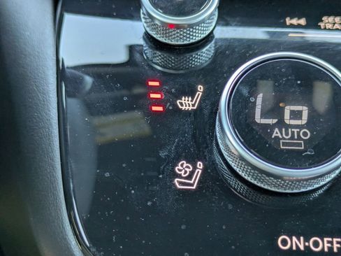 Certified 2025 INFINITI QX60 Luxe w/ Black Edition image 25