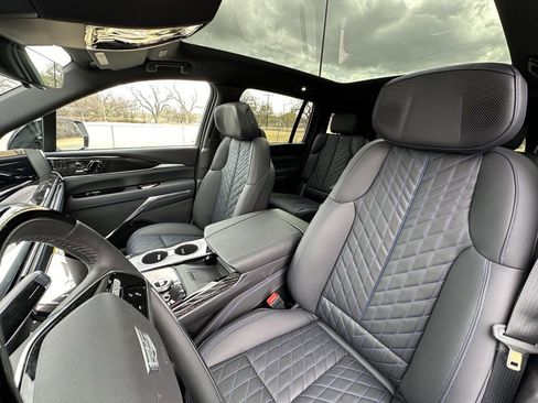 New 2025 Cadillac Escalade IQ Sport 1 w/ LPO, ONYX Package image 23