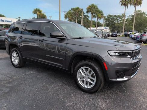 Used 2023 Jeep Grand Cherokee L Laredo RWD image 2