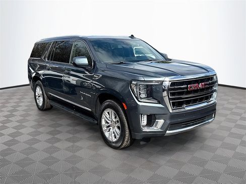 Used 2021 GMC Yukon XL SLT image 4