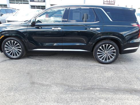 Certified 2023 Hyundai Palisade Calligraphy w/ Cargo Package AWD/4WD image 5
