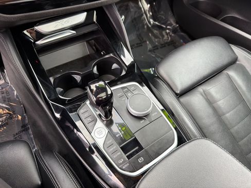 Used 2022 BMW X4 xDrive30i w/ M Sport Package 2 image 30