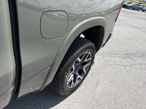 Used 2026 RAM 1500 Laramie AWD/4WD image 12