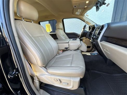 Used 2018 Ford F150 Lariat image 26