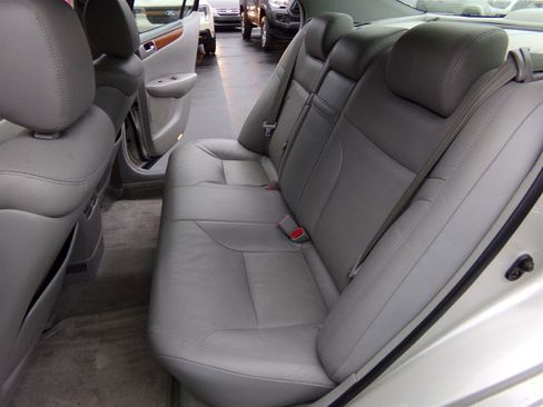 Used 2005 Lexus ES 330 image 38