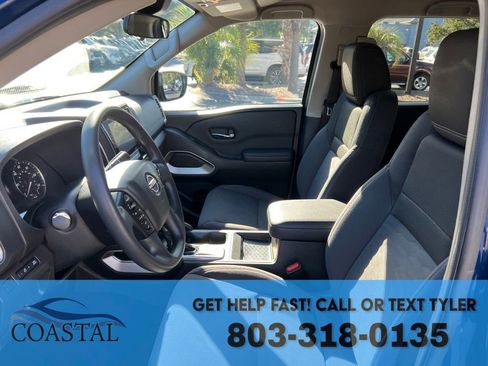 Used 2023 Nissan Frontier SV image 10