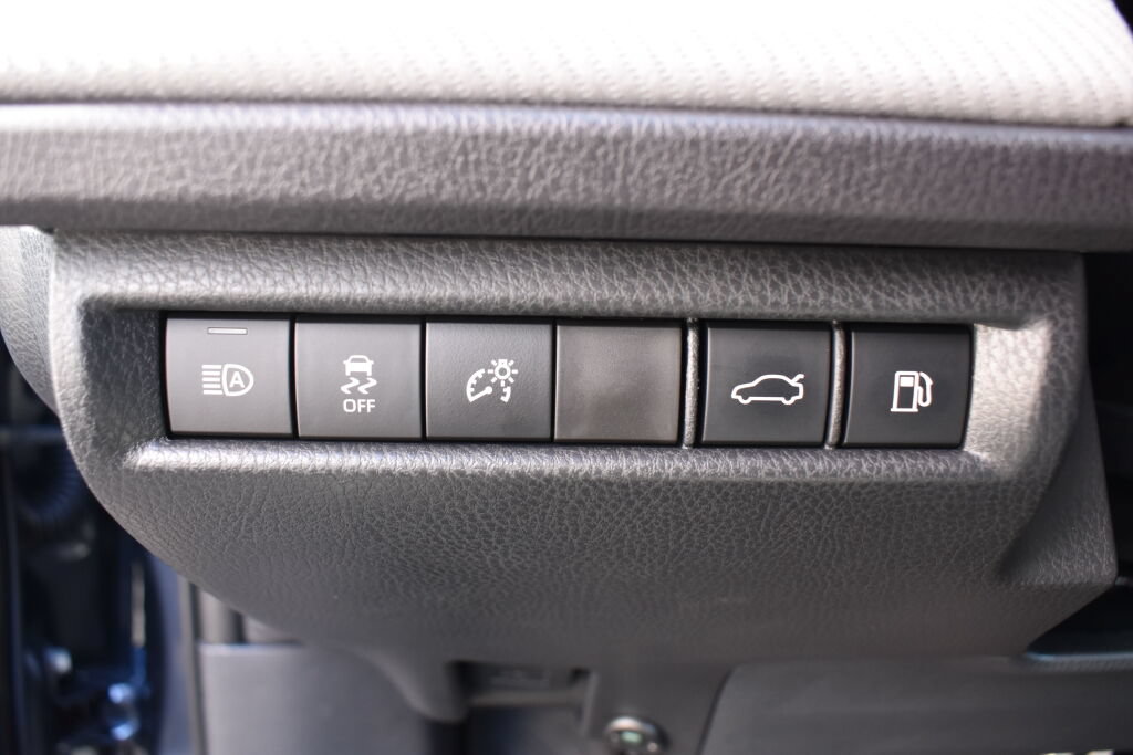 Used 2026 Toyota Camry SE w/ Convenience Package AWD/4WD image 15