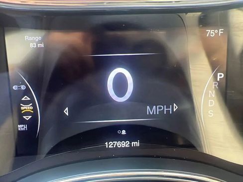 Used 2014 Jeep Grand Cherokee Overland image 13