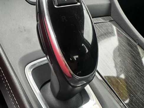 Used 2017 Buick LaCrosse Premium w/ Driver Confidence Package #2 image 21