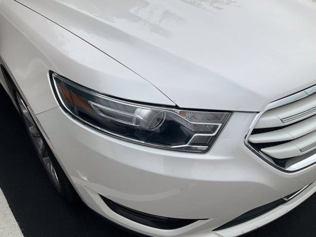 Used 2016 Ford Taurus Limited w/ Equipment Group 301A AWD/4WD image 2