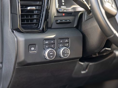 Used 2025 GMC Sierra 2500 AT4 w/ AT4 Premium Plus Package AWD/4WD image 18