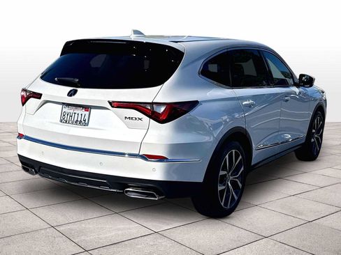 Used 2022 Acura MDX FWD w/ Technology Package image 15