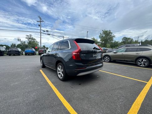 Used 2022 Volvo XC90 T5 Momentum AWD/4WD image 5
