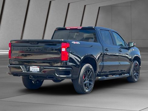 Used 2025 Chevrolet Silverado 1500 RST w/ Redline Edition AWD/4WD image 4