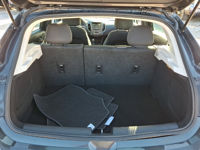 Used 2017 Chevrolet Cruze LT w/ Convenience Package FWD image 30