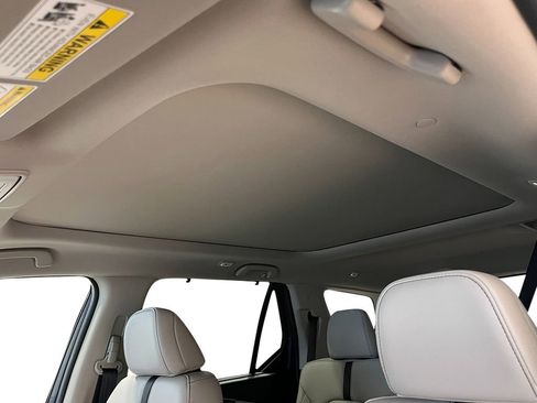 New 2026 Honda Pilot Touring image 23