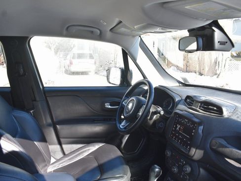 Used 2023 Jeep Renegade Limited image 19