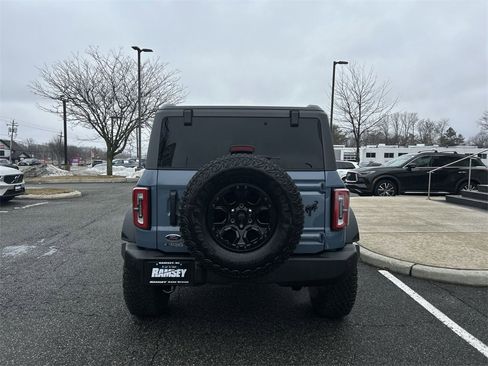 Used 2024 Ford Bronco Wildtrak image 7
